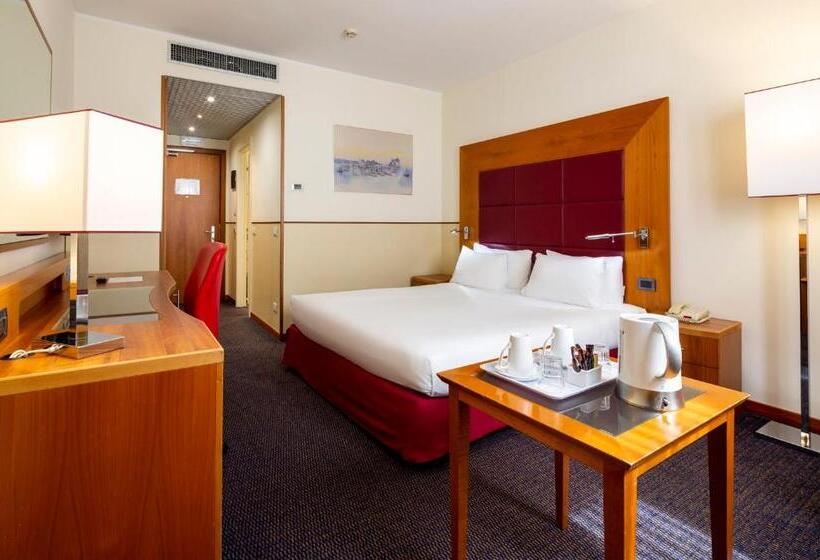 스탠다드 룸 킹사이즈 침대, Crowne Plaza Venice East, An Ihg