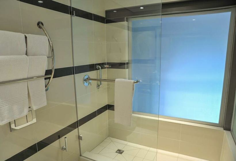 Номер Стандарт, Garden Court Victoria Junction