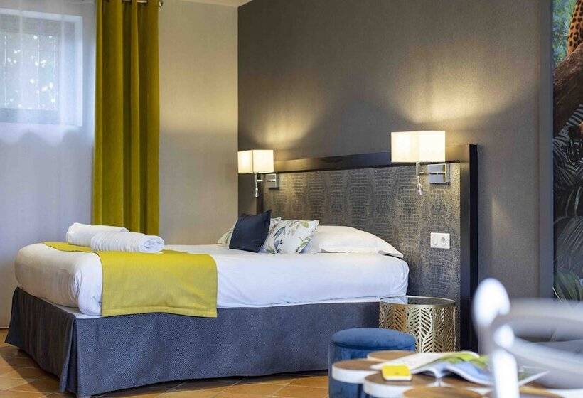 Люкс с Террасой, Les Suites   Domaine De Crécy