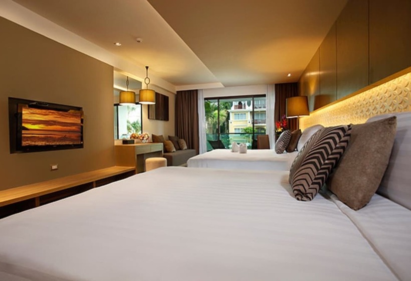 Номер Deluxe Вид на Бассейн, Phuket Graceland Resort and Spa