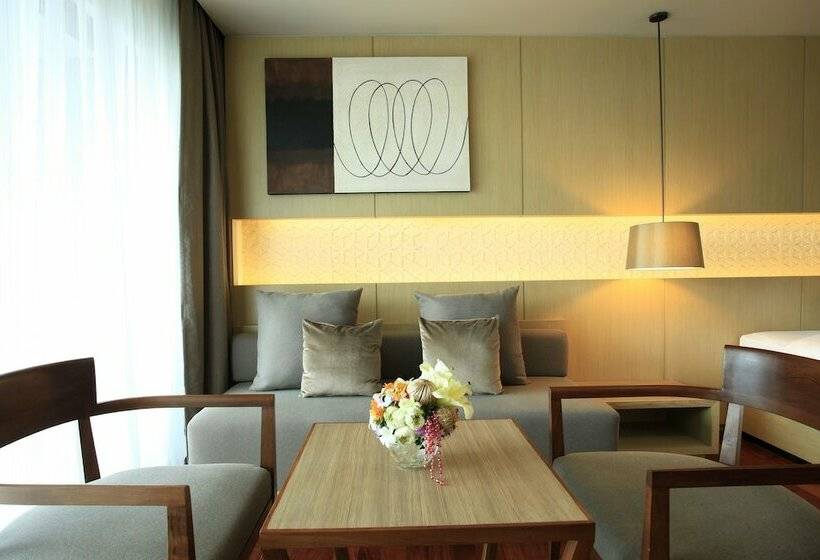 Номер Deluxe, Phuket Graceland Resort and Spa
