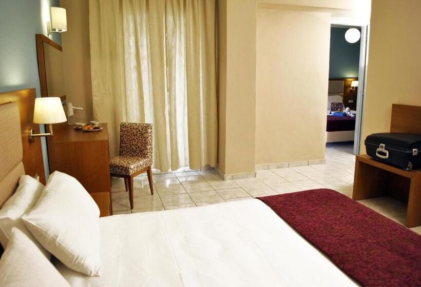 Семейный Номер, Plessas Palace