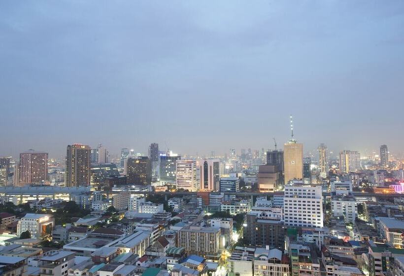 سوئیت پرزیدنت, Centre Point Plus Hotel Pratunam