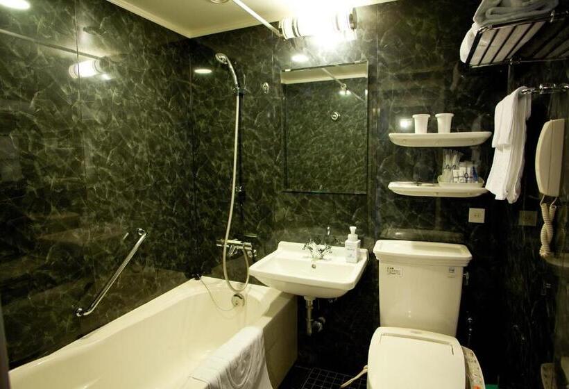 Студия Стандарт, Monterey La Soeur Osaka