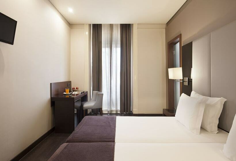 اتاق سوپریور سه تخته, Turim Restauradores