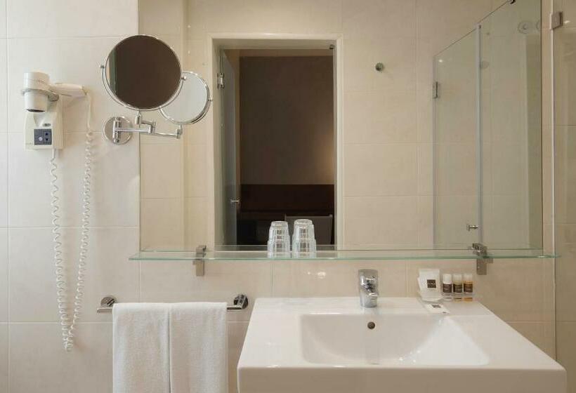 اتاق سوپریور یک تخته, Turim Restauradores