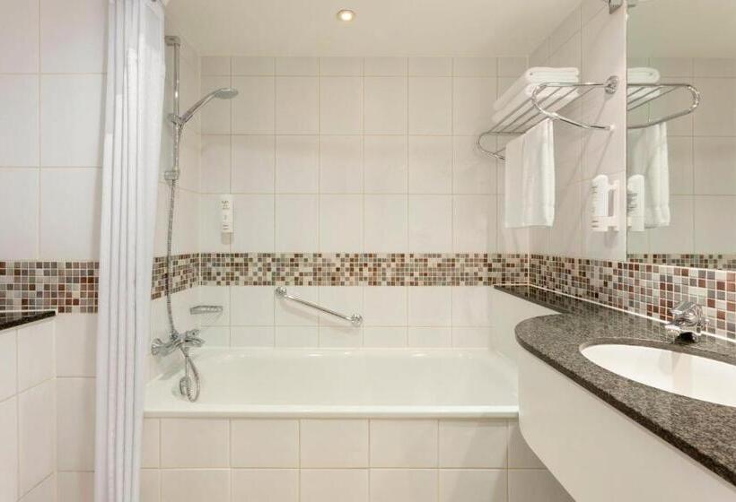 Номер Стандарт, Holiday Inn London Brentford Lock, An Ihg