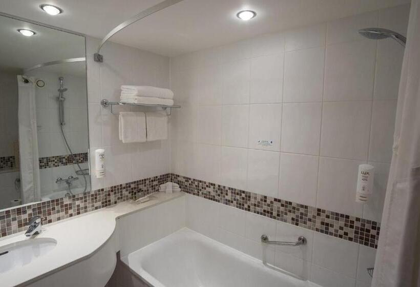 Номер Executive Кровать Кинг, Holiday Inn London Brentford Lock, An Ihg