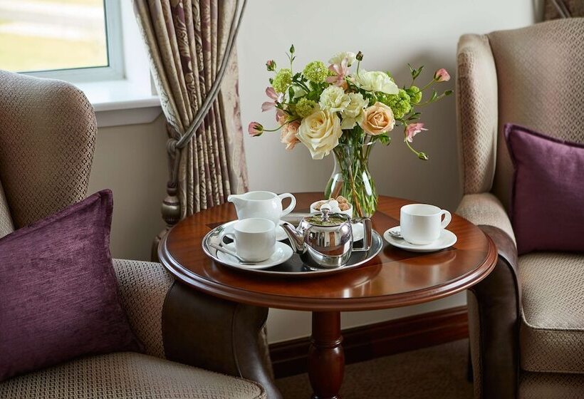 Семейный Номер Deluxe, Macdonald Old England Hotel & Spa