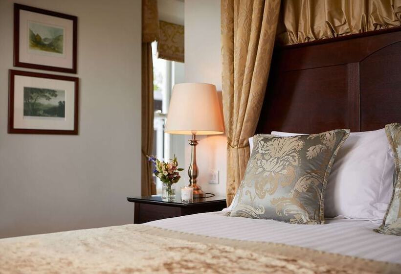 Номер Deluxe с Балконом, Macdonald Old England Hotel & Spa
