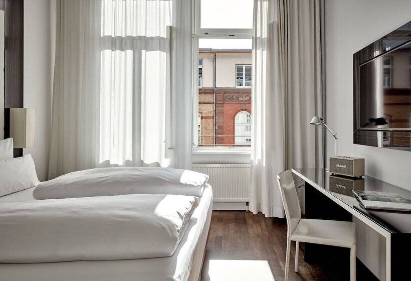 Номер Стандарт, The Pure, Frankfurt, A Member Of Design Hotels