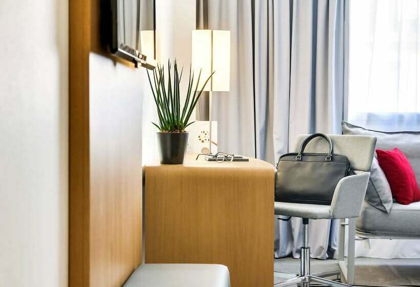 اتاق خانوادگی, Novotel Paris Centre Gare Montparnasse