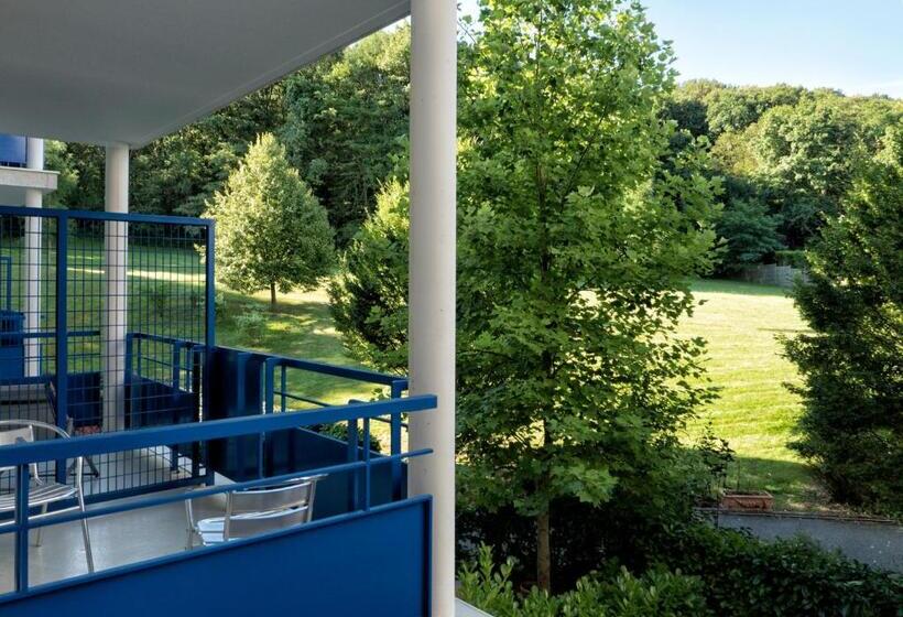 Студия Стандарт, Residence Hotel Les Ducs De Chevreuse Avec Hébergement, Repas & Pdj, Séminaire, Bureau & Parking