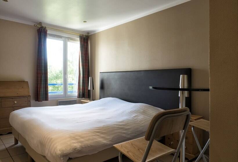 Студия Superior, Residence Hotel Les Ducs De Chevreuse Avec Hébergement, Repas & Pdj, Séminaire, Bureau & Parking