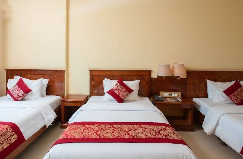 高级三人间, Angkor Holiday