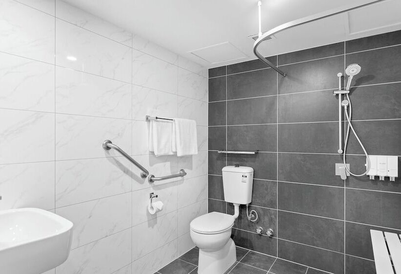 Апартаменты Deluxe 1 Спальня, Landmark Resort