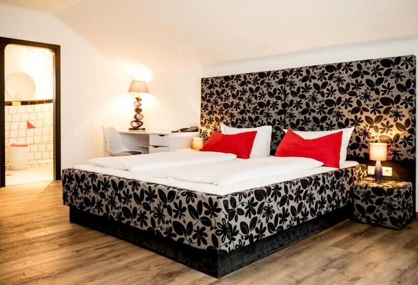 标准工作室, Arthotel Magdeburg