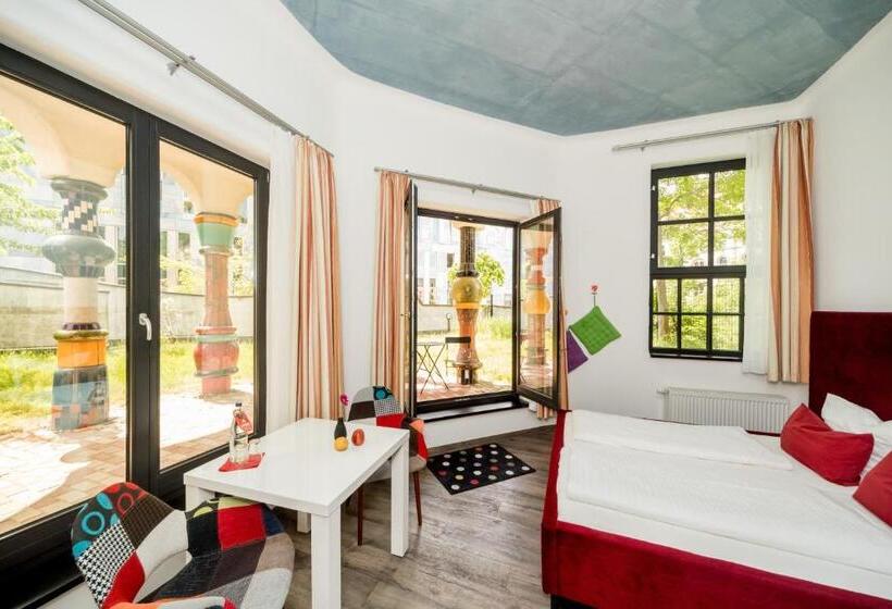 带露台的豪华间, Arthotel Magdeburg