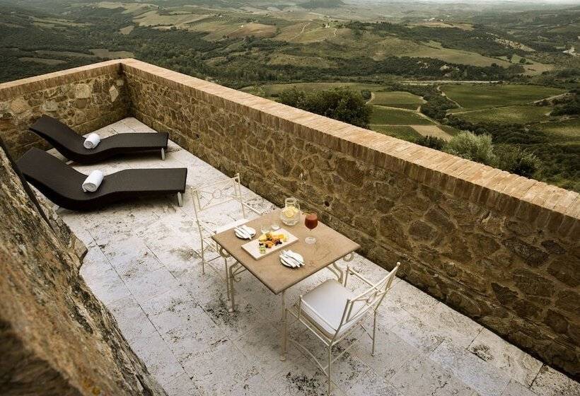 Люкс с Видом, Castello Di Velona Resort, Thermal Spa & Winery