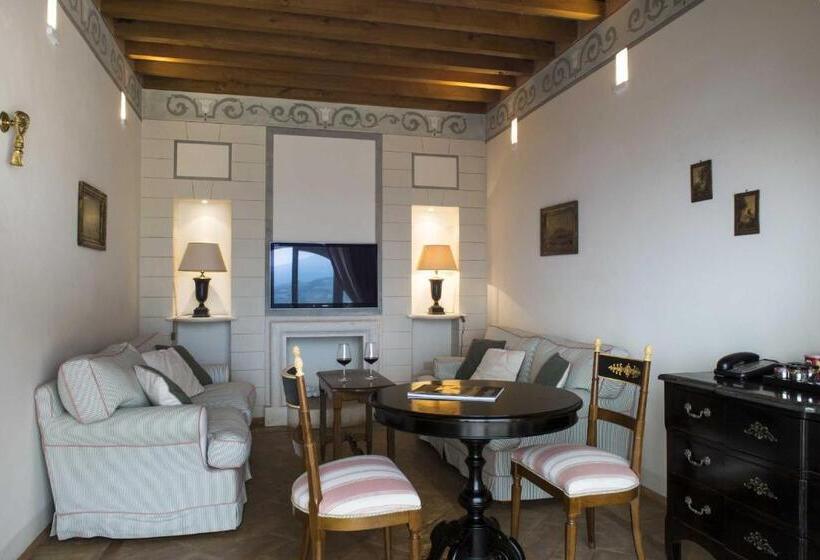 Suite Terasszal, Castello Di Velona Resort, Thermal Spa & Winery