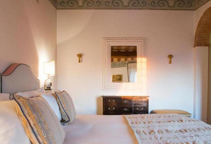 Люкс с Террасой, Castello Di Velona Resort, Thermal Spa & Winery
