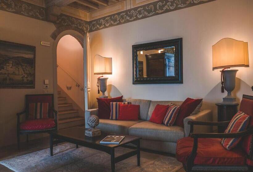 Люкс с Бассейном, Castello Di Velona Resort, Thermal Spa & Winery