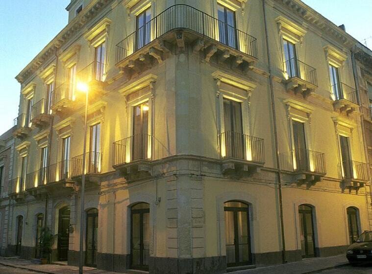 سوییت, La Ville