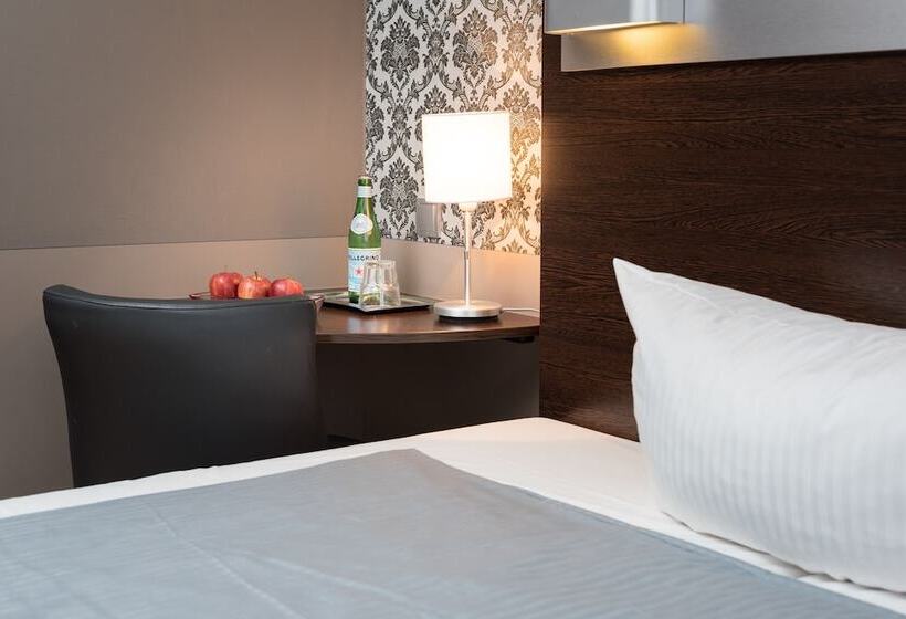 Номер Стандарт, Munich Inn  Design