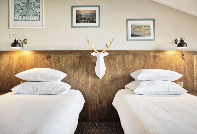Трехместный Номер Классика, Daniel Griffin Aparthotel By Artery Hotels