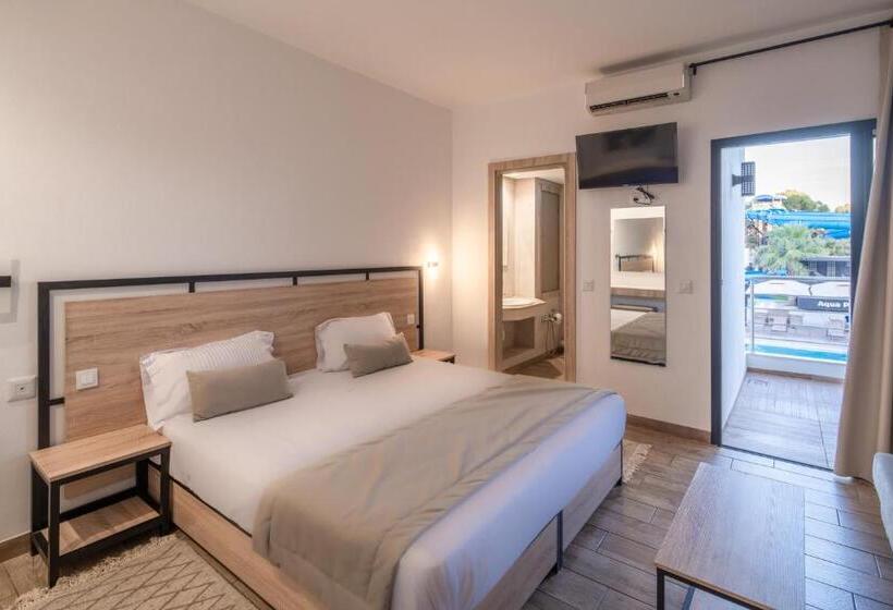 اتاق استاندارد با چشم‌انداز استخر, Acqua Viva Village