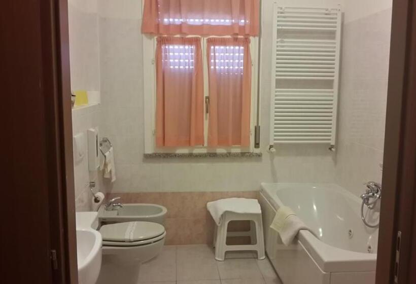 اتاق لوکس, Garden Hotel Tabiano
