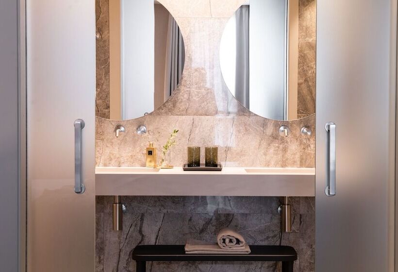 자쿠지 스위트, Litta Palace Milano