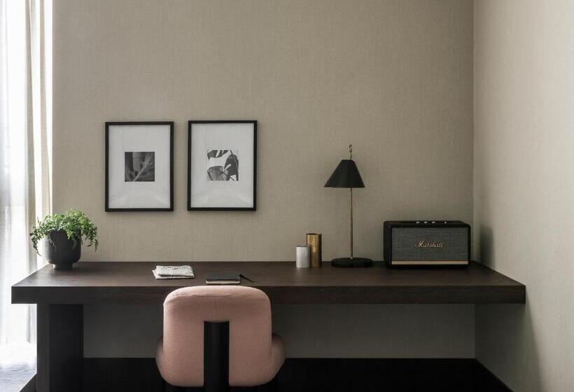جناح, Litta Palace Milano