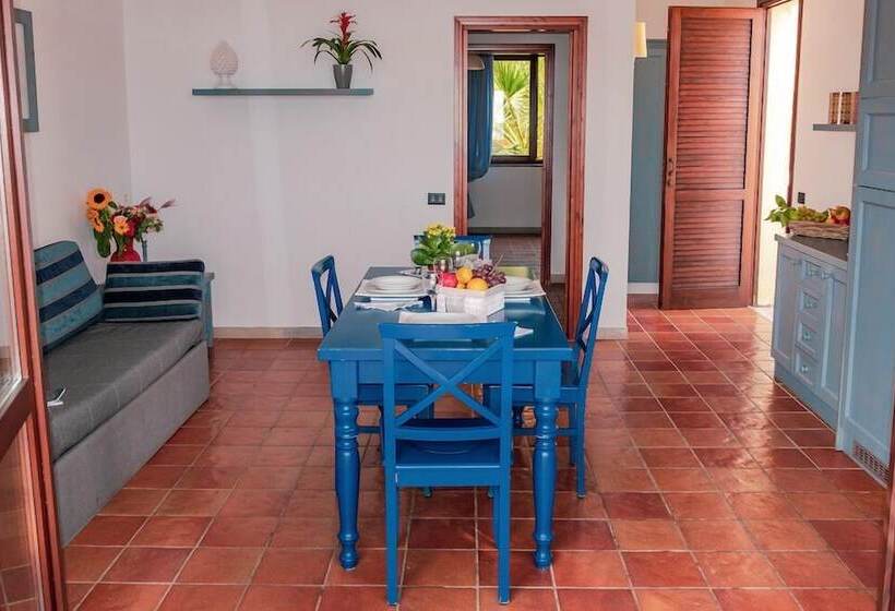 آپارتمان 1 خوابه با چشمانداز دریا, Villaggio Cala Mancina