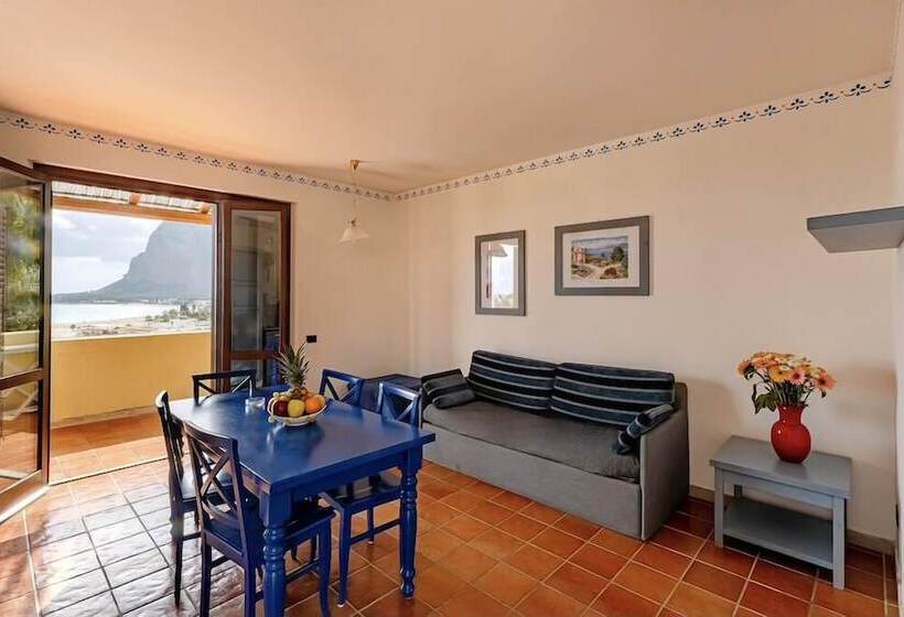 Апартаменты 1 Спальня Вид на Море, Villaggio Cala Mancina