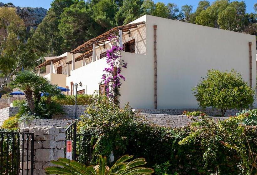 Апартаменты 1 Спальня Вид на Море, Villaggio Cala Mancina