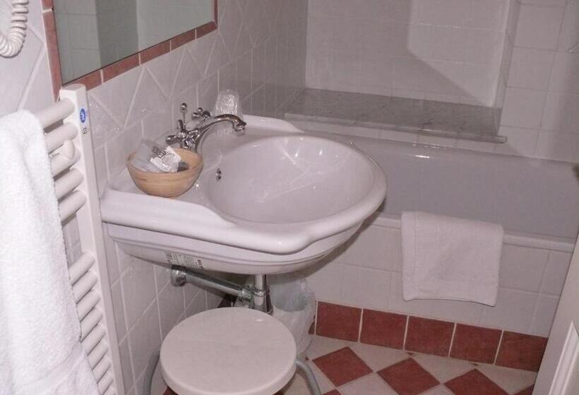 استودیوی کلاسیک, Residence Michelangiolo