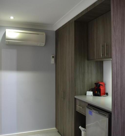 Номер Superior Кровать Кинг, Cattlemans Country Motor Inn & Serviced Apartments