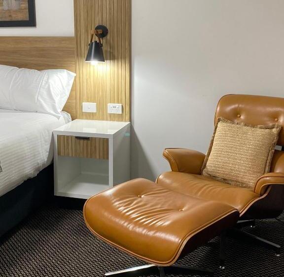 غرفة قياسية سرير كينج, Cattlemans Country Motor Inn & Serviced Apartments