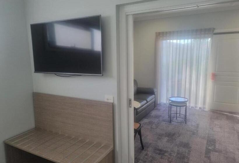 带大床的标准间, Comfort Inn Deakin Palms