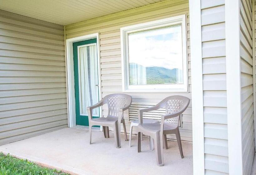 Номер Deluxe Кровать Кинг, Lake Chatuge Lodge