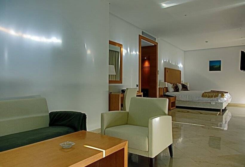 Полулюкс, Suites Hotel Mohammed V By Accor