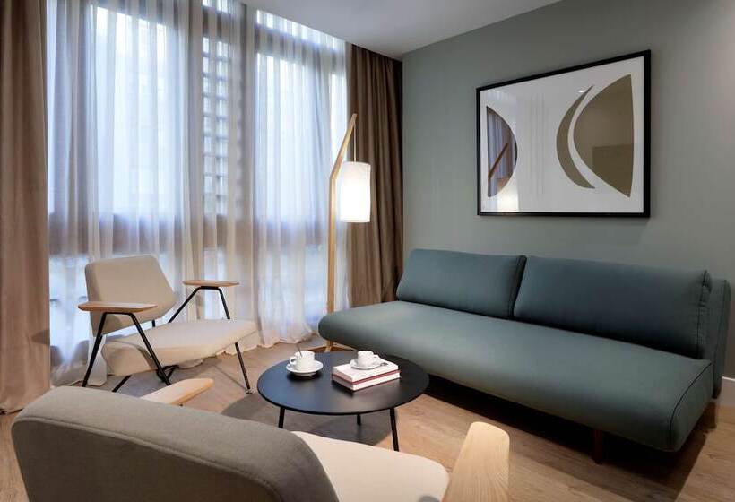 ジュニアスイート, Barcelo  Oviedo Cervantes
