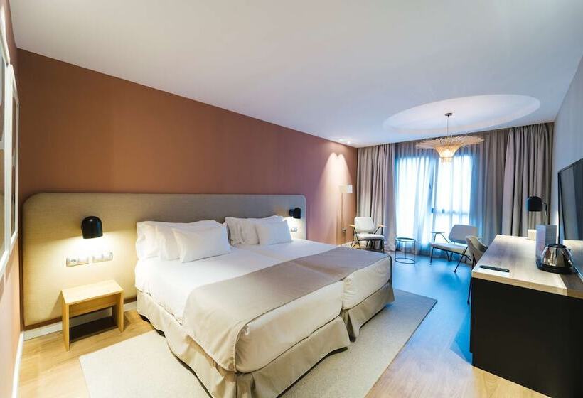 ファミリールーム, Barcelo  Oviedo Cervantes