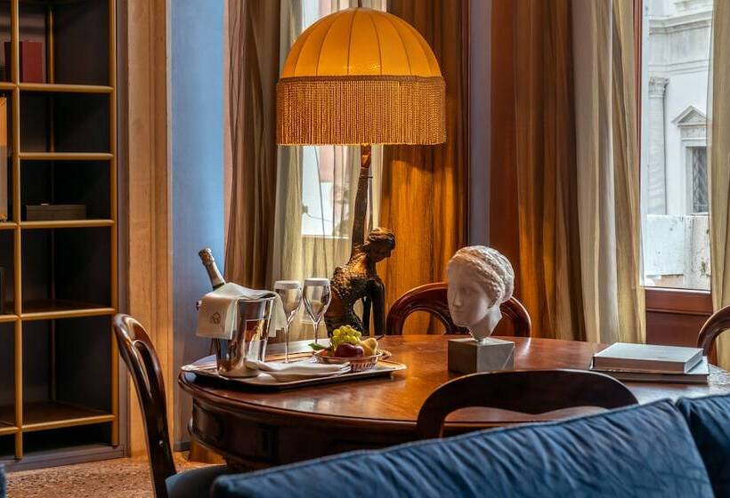 سوئیت اجرایی با مشاهده, Excess Venice Boutique Hotel & Private Spa   Adults Only