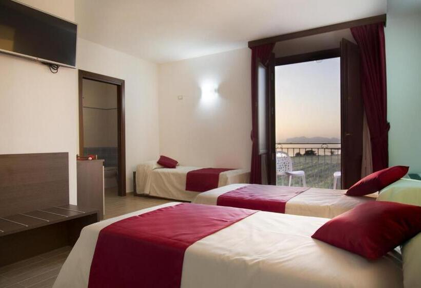 Четырехместный Номер Стандарт Вид на Море, Resort Santa Maria