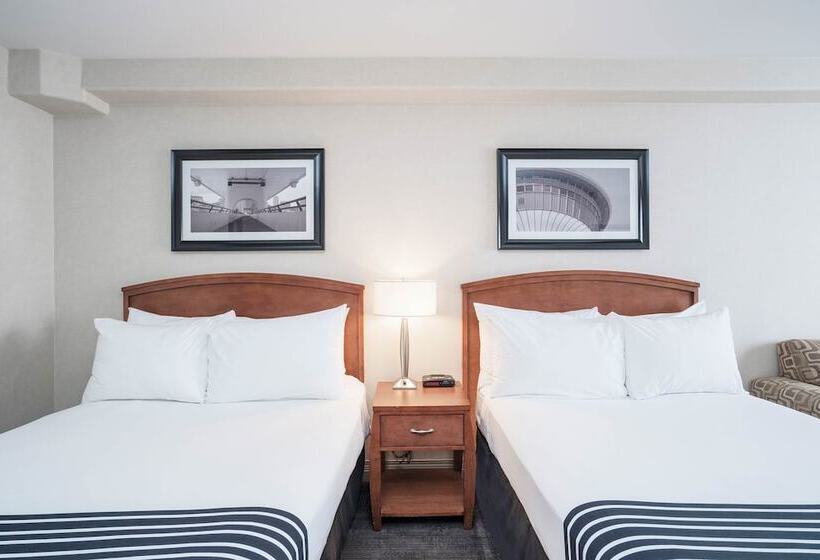 ２ダブルベッドのスタンダードルーム, Sandman Hotel & Suites Calgary West
