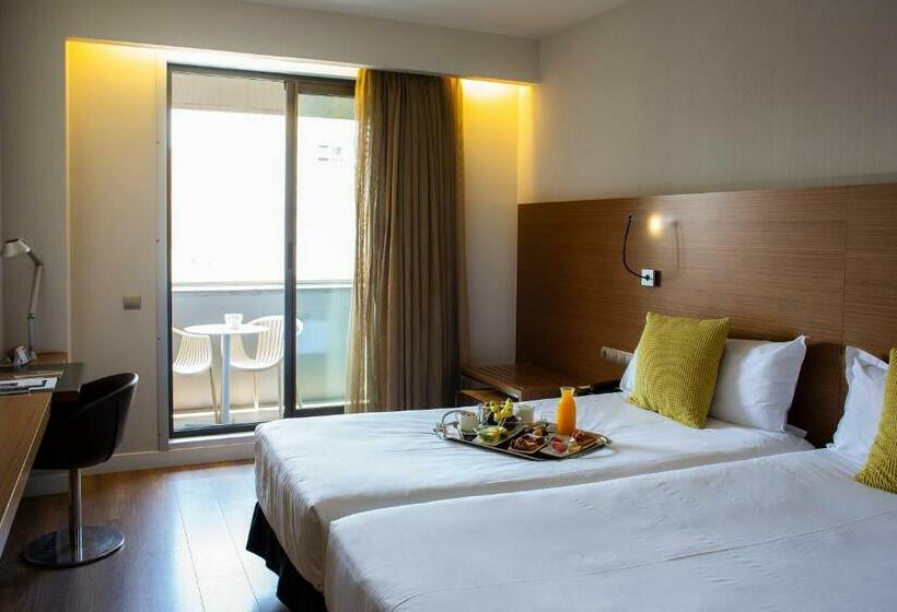 اتاق استاندارد با تراس, Vincci Zaragoza Zentro