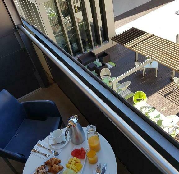 اتاق استاندارد با تراس, Vincci Zaragoza Zentro