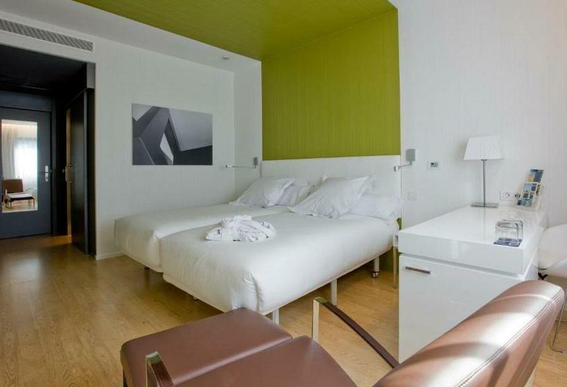 اتاق استاندارد, Zentral Castellana Norte